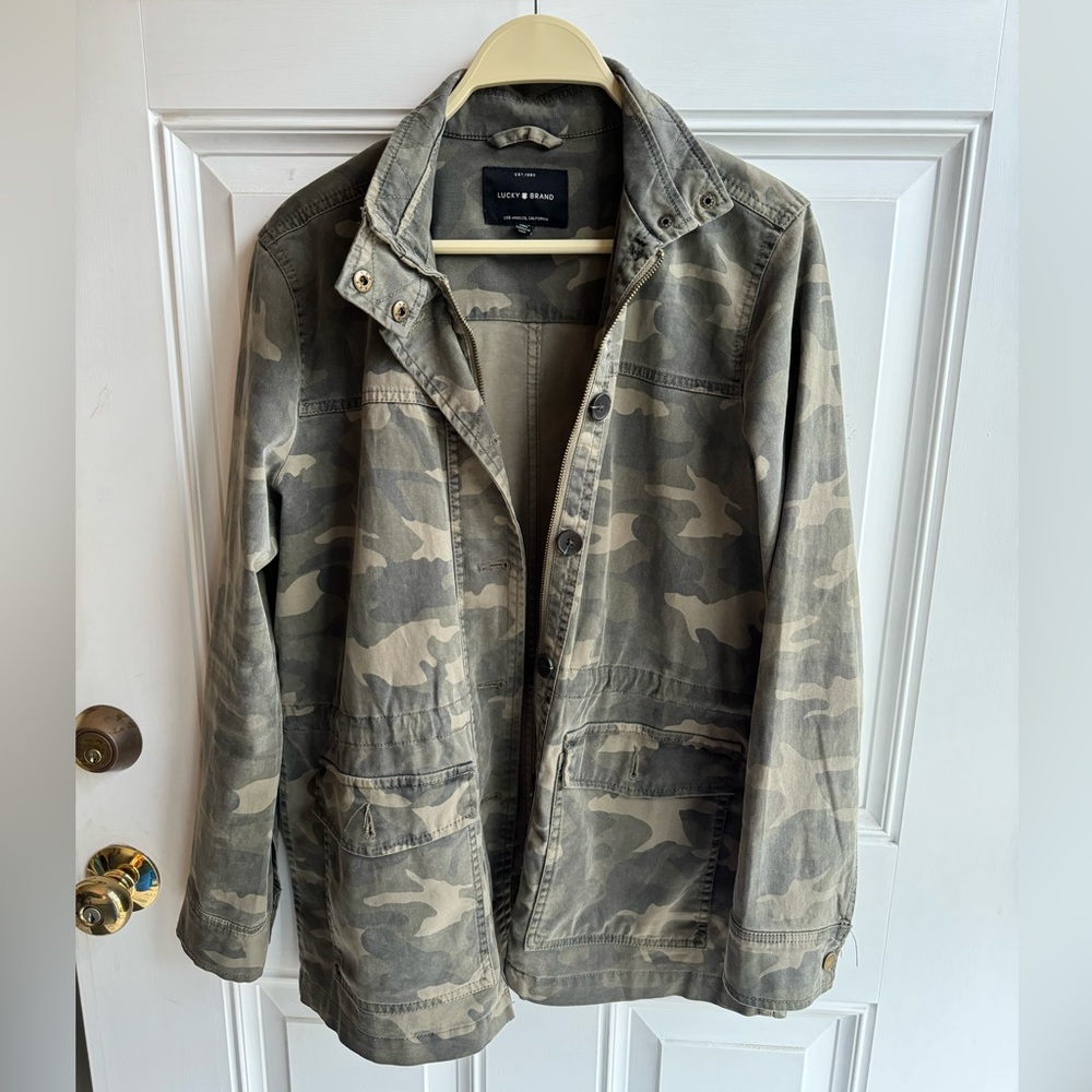 Women’s Lucky Brand camo utility jacket size medium